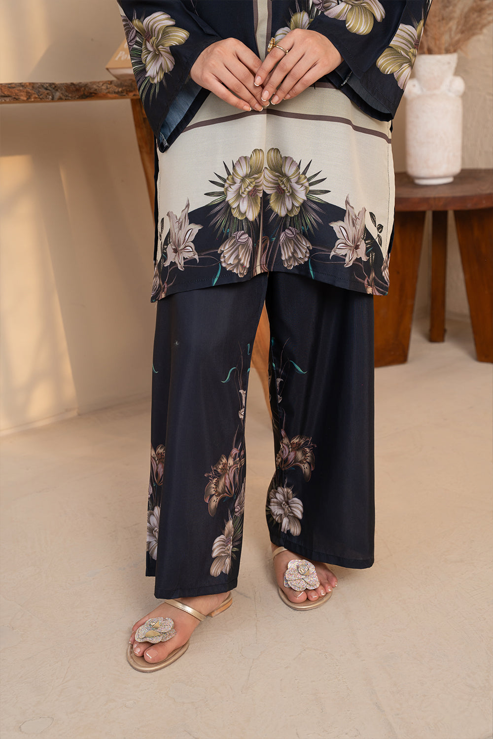 Floral Whisper | AM-006